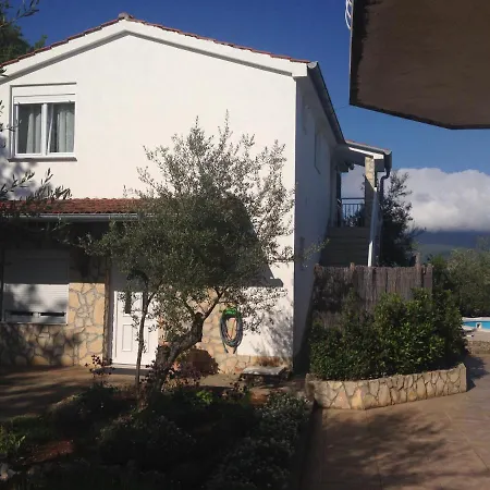 Olive Garden Apartments Krk Brzac Exterior photo