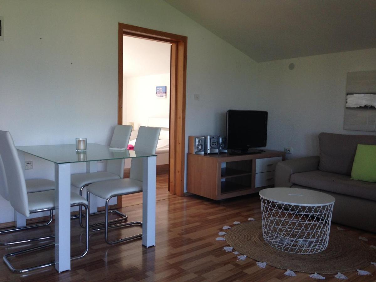 Olive Garden Krk Apartment Brzac