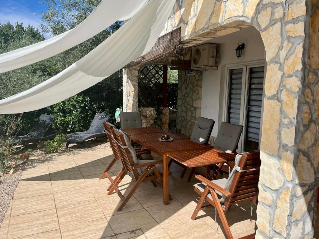 Apartment Olive Garden Krk Brzac